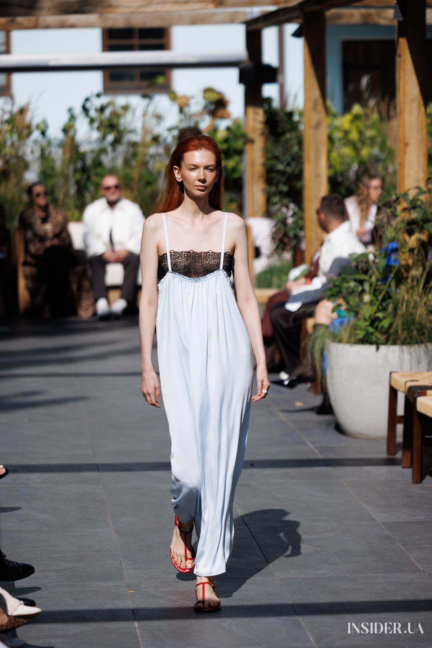 Ukrainian Fashion Week SS’27: трендовий показ POUSTOVIT – must-have колекція та фешн-поради для твого нового стилю 53 POUSTOVIT SS’27: Презентація POUSTOVIT