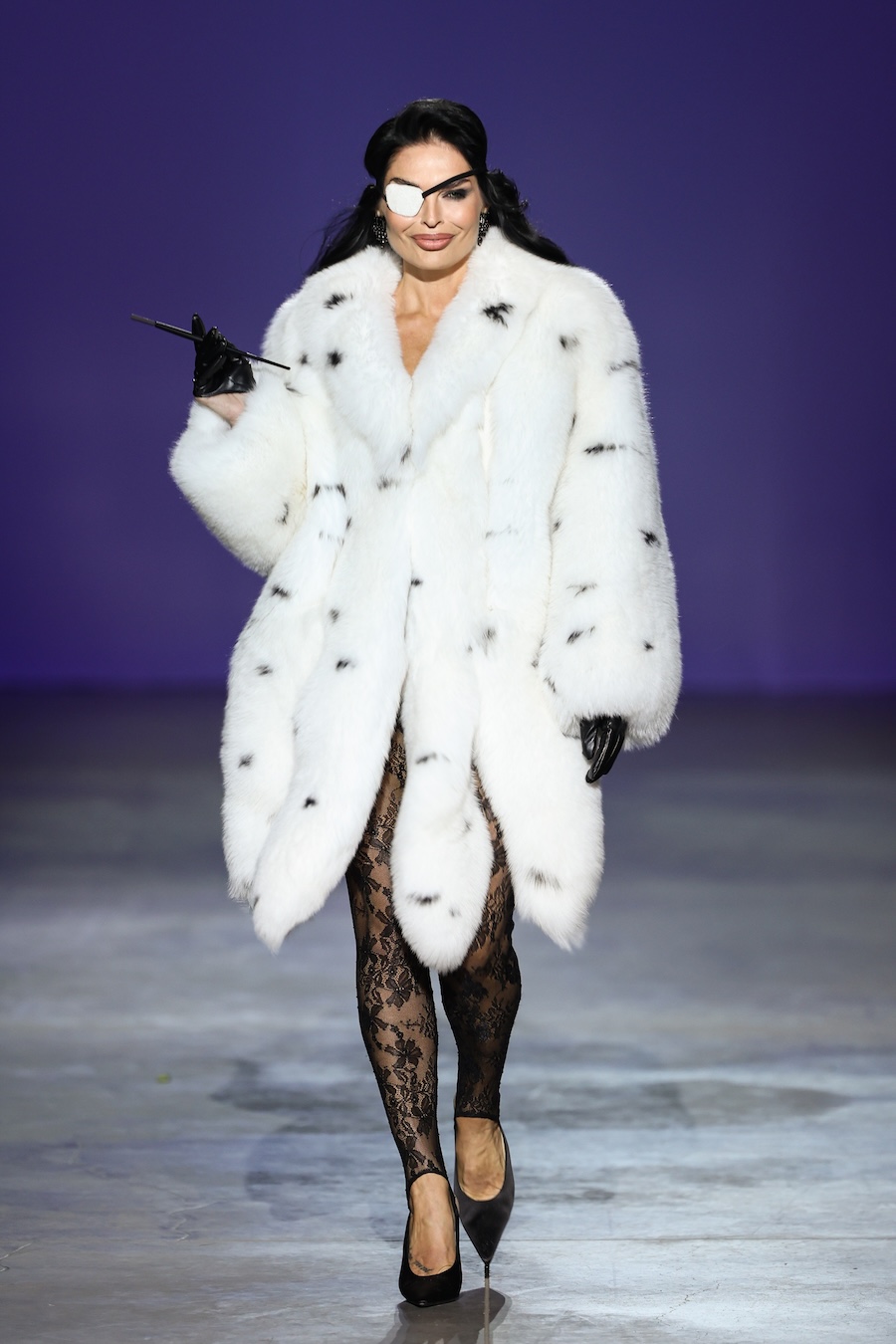 UFW SS’27: SANTA — новий must-have тренд у power dressing: скульптурний крій та ефектні об’єми для твого незабутнього образу 29 Колекція SANTA