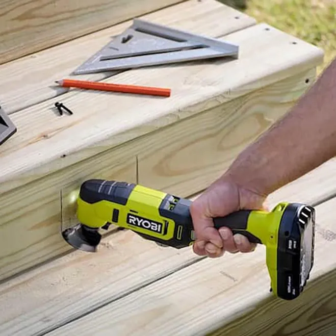 Багатофункціональний інструмент Ryobi ONE+ та вентилятор з затискачем