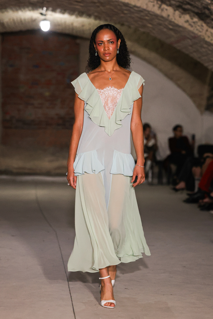 UFW SS&rsquo;27: Darja Donezz переосмислює казку мовою сучасного одягу