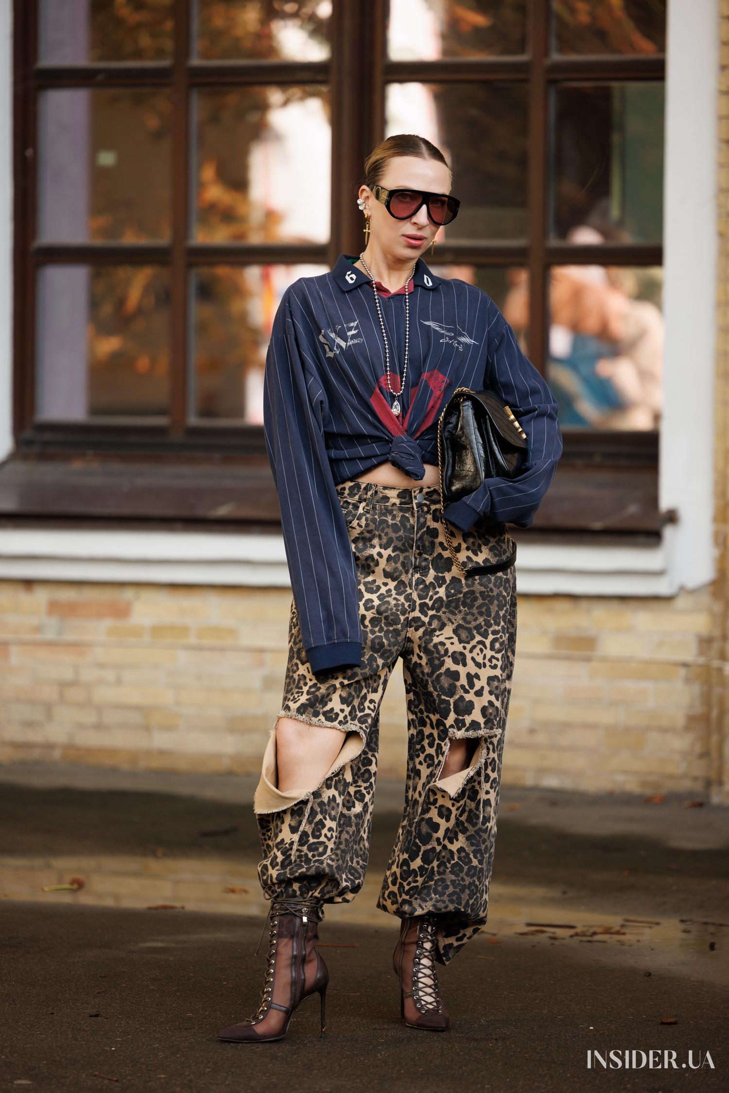 Street style UFW SS'27: Яскраві образи гостей – фешн-поради стилю 65 Вікторія Бондаренко