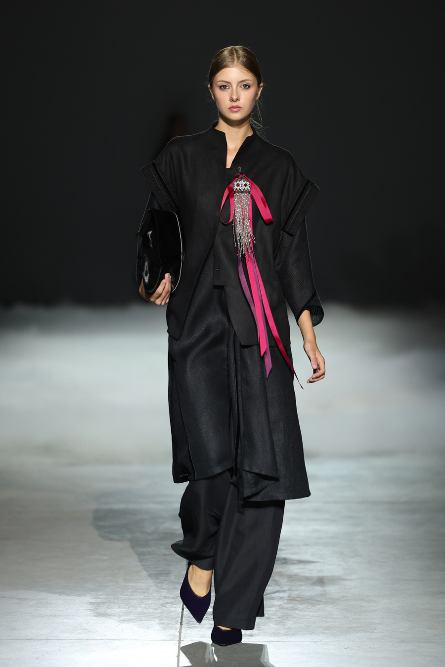 Ukrainian Fashion Week SS'27: Khrystyna Rachytska переосмислює українські сорочки в новій колекції
