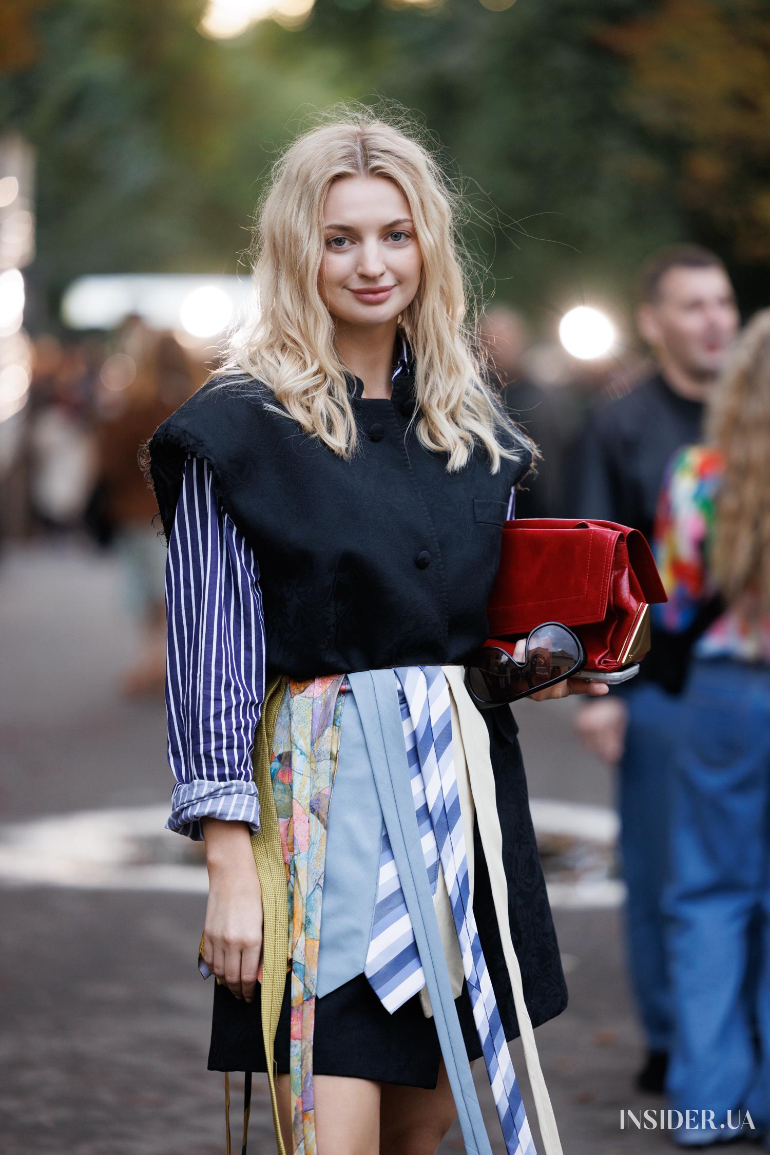 Street style UFW SS'27: Яскраві образи гостей – фешн-поради стилю 41 Діана Машталєр