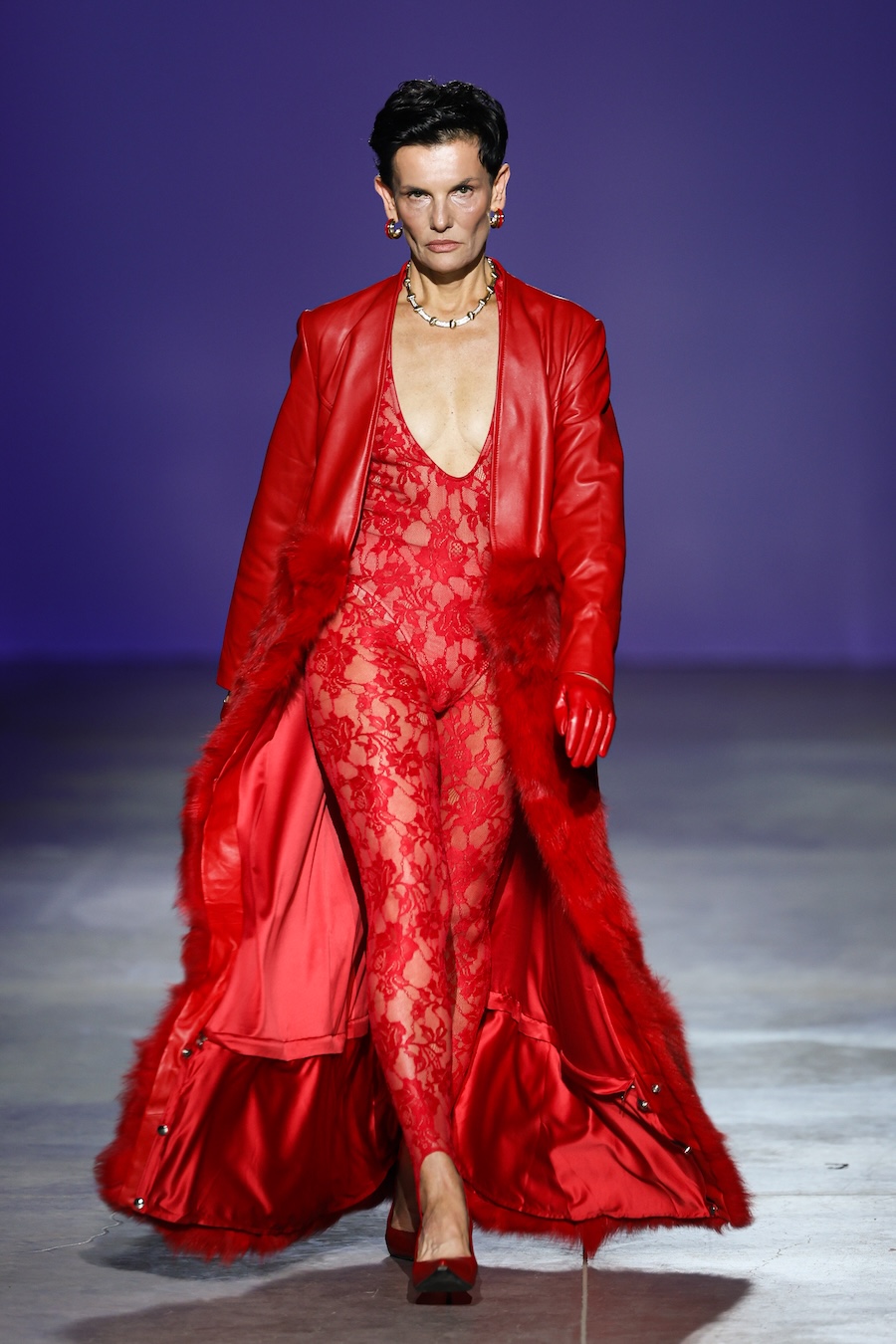 UFW SS’27: SANTA — новий must-have тренд у power dressing: скульптурний крій та ефектні об’єми для твого незабутнього образу 27 Колекція SANTA