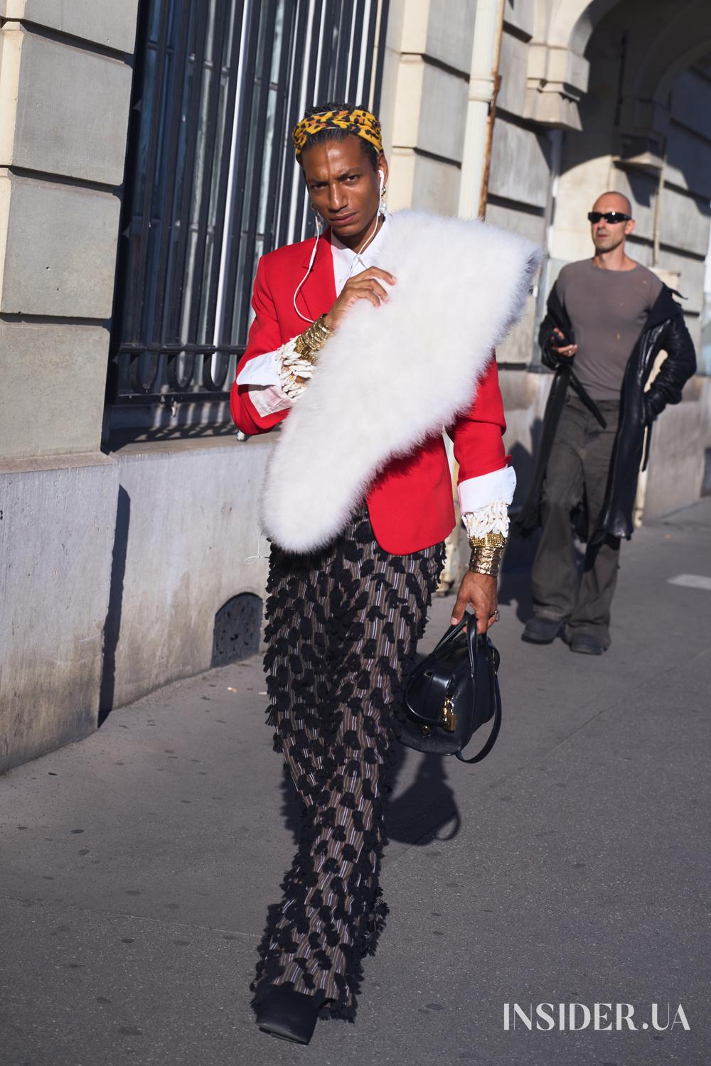 Street style PFW SS’27: найяскравіші образи гостей показів Schiaparelli та Balenciaga — стильний тренд весни-літа 2027, який варто додати до свого must-have гардеробу. 33 Street style PFW SS’27: Віра Дуплава