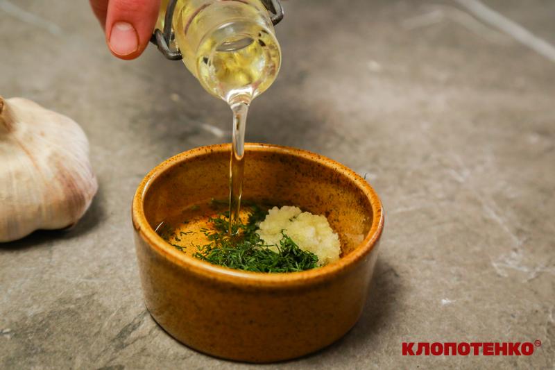 Картопля по-селянськи в мультипічці: швидкий рецепт від Клопотенка 10 приготування олії з часником