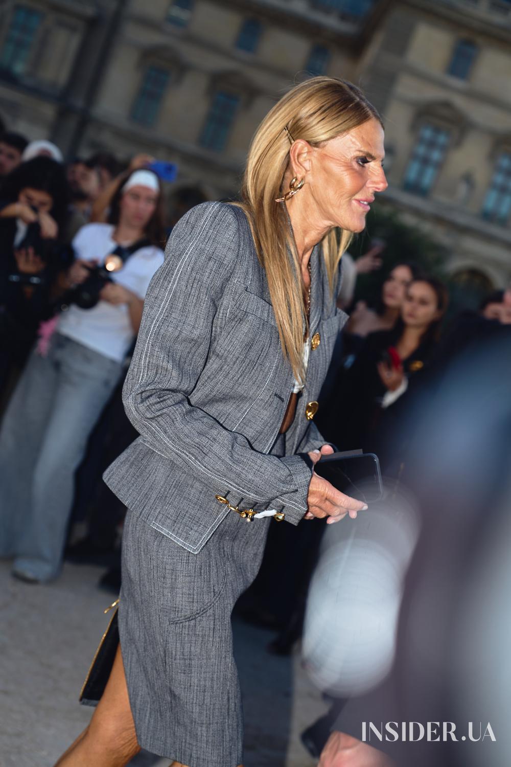 Street style PFW SS’27: найяскравіші образи гостей показів Schiaparelli та Balenciaga — стильний тренд весни-літа 2027, який варто додати до свого must-have гардеробу. 39 Street style PFW SS’27: Віра Дуплава