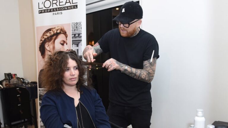 Нові дослідження: чи справді засоби L'Oreal для випрямлення волосся можуть бути небезпечними для здоров'я? 22 Нові дослідження: чи справді засоби L'Oreal для випрямлення волосся можуть бути небезпечними для здоров'я? 19