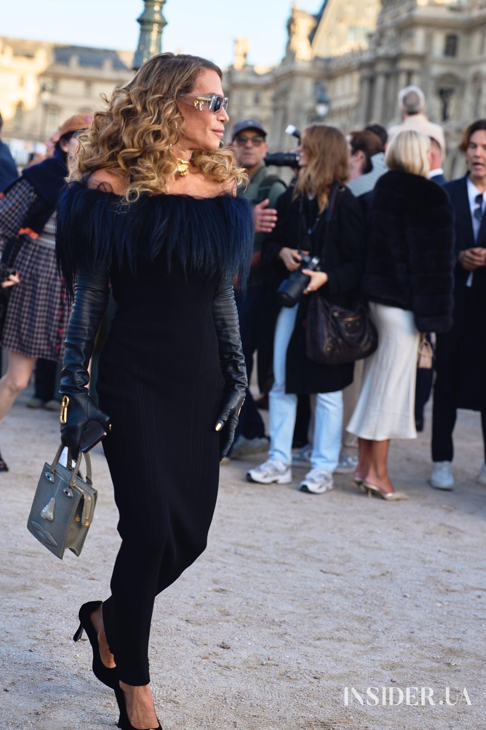 Street style PFW SS’27: найяскравіші образи гостей показів Schiaparelli та Balenciaga — стильний тренд весни-літа 2027, який варто додати до свого must-have гардеробу. 35 Street style PFW SS’27: Віра Дуплава
